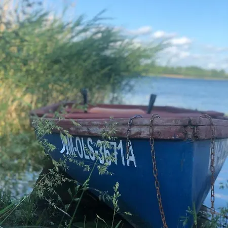 Domek Letniskowy Nad Jeziorem *